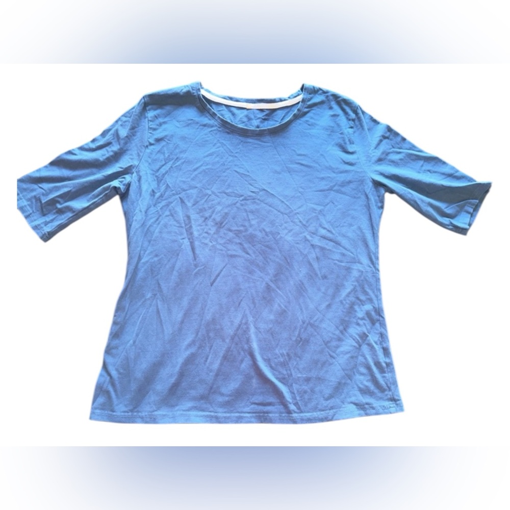 Women’s basic blue 3 quarter sleeve top